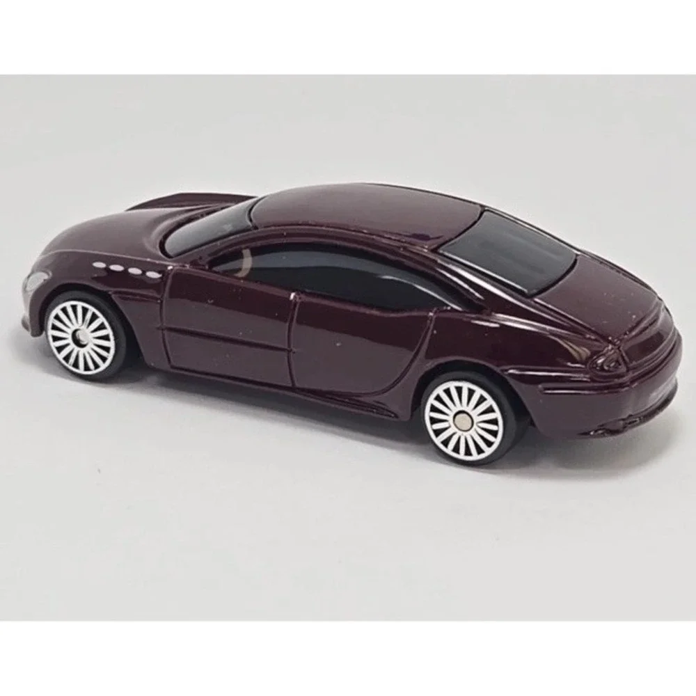 Miasto 2000 Buick LaCrosse Concept Collectible 1/64 Scale Diecast Model New